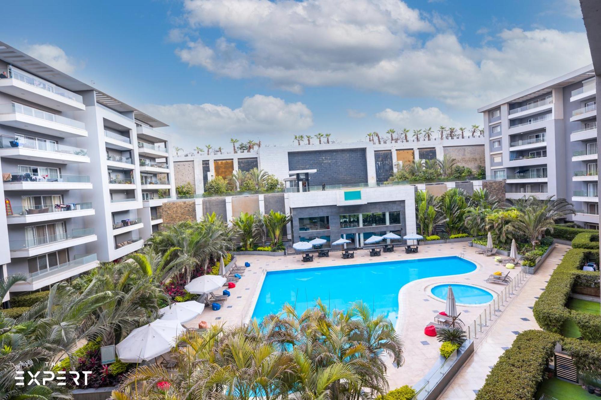 Luxury 4br Pool View Appartement